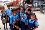 India schoolkinderen.jpg